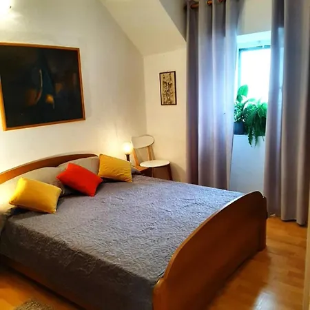Oasis In The Heart Of Apartment